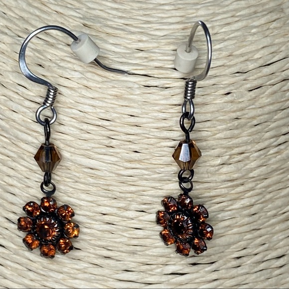 3 PIECE SET!! Earrings + TWO Flower Dangle Necklaces Rendered in Orange Crystals - Picture 8 of 11